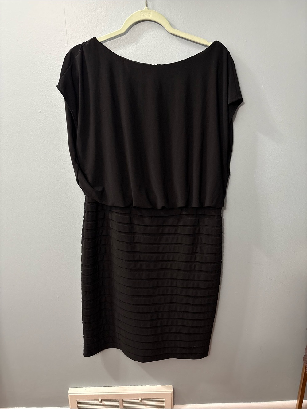 Adrianna Papell Black Blouson Midi Dress